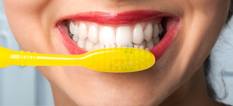 6 Ways to Naturally Whiten Your Teeth