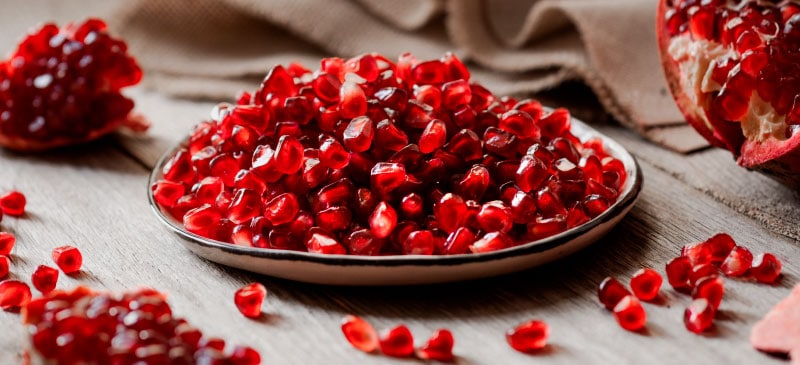7 Incredible Pomegranate Seeds Benefits, Plus How to Open